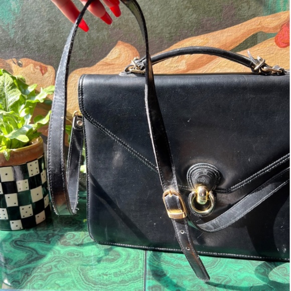 Black Leather Briefcase with Horse Head Closure - Picture 5 of 9